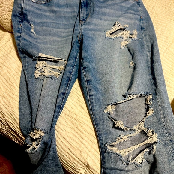 New w tags Judy blues distressed Jeans - Picture 2 of 3